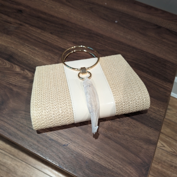 Moni Wristlet Straw Clutch Bag - Picture 15 of 15